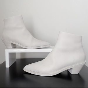 Marsell White Leather Pointed Toe Ankle Boots 40.5 10 10.5 Italy $1300 FARFETCH